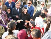 محافظ البحيرة تفتتح حديقة دمنهور الجديدة وتوزع هدايا على الأطفال احتفالا بالعيد.. فيديو