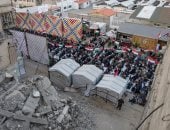 الفلسطينيون يؤدون صلاة العيد فى الساحات وبين أنقاض مساجد دمرها الاحتلال فى غزة