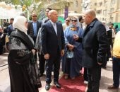 محافظ القاهرة يشارك كبار السن ومرضى ألزهايمر الاحتفال بعيد الفطر