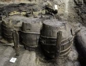 اكتشاف ثلاثة براميل تخزين سليمة تعود إلى القرن السابع عشر فى النرويج