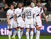 باريس سان جيرمان يكتسح نيس 4-0 في غياب عبد المنعم ويستعيد صدارة الدوري