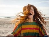 يسكن الألم ويفيد القلب.. ماذا قالت الدراسات عن فوائد الضحك 