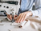 لو بتفكرى فى مشروع من البيت.. 7 خطوات عملية لتعلم وممارسة الخياطة 