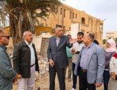 محافظ جنوب سيناء يتفقد مبنى دار العاملين وتمكين المرأة بطور سيناء