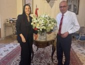 بتول عرفة تستعد لتصوير سلسلة كليبات فى تركيا وتشيد بتسهيلات السفارة فى مصر