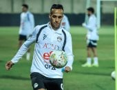 ناصر منسي: فخور بتمثيل المنتخب والتركيز منصب على وديتي السعودية وإسبانيا