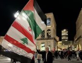 خالد يوسف يشارك فى مظاهرة بمدينة ميلانو للتضامن مع فلسطين ولبنان