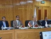 محافظ الأقصر يترأس جلسة المجلس التنفيذى لمناقشة ملفات التنمية والخدمات للأهالى