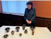 المجر تعيد مزهريات أثرية مسروقة إلى اليونان