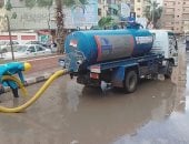 رئيس مياه الغربية يتابع جهود كسح مياه الأمطار بالشوارع