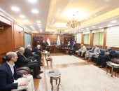 محافظ كفر الشيخ يناقش عدد من الملفات الخدمية والتنموية مع أعضاء النواب والشيوخ