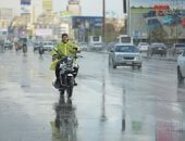 المهندسين تحت المطر والبرد.. أمطار ثلجية تضرب المنطقة.. فيديو 