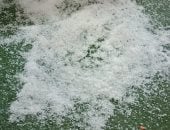 مباشر.. سقوط الثلوج على شوارع التجمع الخامس وسط استمرار الأمطار الغزيرة