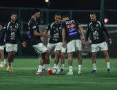 منتخب مصر يخوض تدريبه الأول فى جدة استعداداً لودية السعودية.. صور