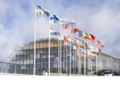 بنك الاستثمار الأوروبي يضخ أكثر من 900 مليون يورو لدعم الاستدامة والابتكار في أوروبا