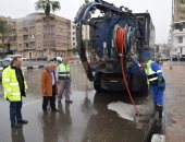 مياه القناة تكثف جهودها الميدانية للتعامل مع نوة الأمطار