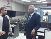 نائب محافظ سوهاج يتابع الأحوال الجوية من مركز السيطرة