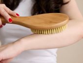  فوائد التدليك الجاف لصحتك وجمالك.. أبرزها تقليل السيلوليت