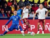 منافس مصر.. إسبانيا تتفوق على صربيا بثنائية في الشوط الأول (فيديو)