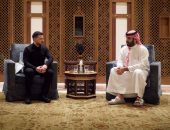 الرئيس الأوكرانى يعلن توقيع اتفاقية تعاون دفاعى مع السعودية