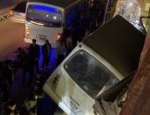 تعيين خدمات مرورية بمحيط تعلق أتوبيس بالطريق الدائرى بالمهندسين