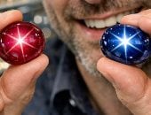 الياقوت النجمى حجر برج الحمل.. ما سر النجمة المتلألئة داخل الحجر الكريم؟