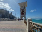 التقلبات الربيعية تسيطر على طقس الإسكندرية.. رياح تصل سرعتها 40 كم/الساعة.. انخفاض 7 درجات فى 24 ساعة وتوقعات بسقوط أمطار.. رفع الراية الصفراء على الشواطئ.. الصرف الصحى: حالة الطوارئ والاستعدادات مستمرة.. فيديو