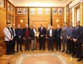 نقيب المحامين يلتقي وفدًا من منظمة التحرير الفلسطينية لبحث دعم القضية