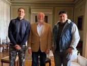 محمد شبانة وحفيد شقيقة عبد الحليم فى استقبال الملك أحمد فؤاد الثانى