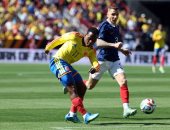 كولومبيا ضد فرنسا.. الديوك تتقدم بهدفي دوى وتورام في الشوط الأول (فيديو)