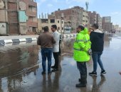 رئيس مياه القليوبية يتابع رفع تجمعات الأمطار ويؤكد استمرار العمل على مدار الساعة