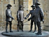 العثور على رفات دارتانيان بطل رواية الفرسان الثلاثة تحت كنيسة فى هولندا