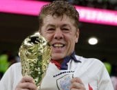 جنون المدرجات.. مشجع إنجليزي يبيع منزله لحضور مونديال 2026