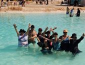 سيوة تواصل جذب عشاقها مع نهاية الموسم الشتوى.. وتستعد لموسم السياحة العلاجية صيفا.. وتواصل حالة الرواج السياحي والتجاري طوال العام.. وسياحة السفاري والتخييم والتزلج على الرمال تجذب هواة المغامرة.. صور