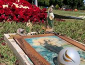 قبر زعيم مخدرات مكسيكى يتحول لمزار غامض يجذب الزوار ويثير الجدل