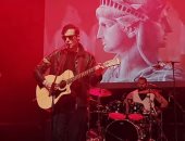 أمير عيد من حفل برلين: الحرية لفلسطين.. ويغنى تلك قضية