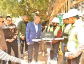 مليار جنيه لتطوير الصرف الصحى بأسيوط.. المحافظة تنفذ خط طرد بطول 7.8 كيلومتر وقطر 1200 مللى لحل أزمة الشبكات بحى غرب.. وانتهاء 55 % من المشروع بطول 4.3 كيلومتر ضمن برنامج تحسين الخدمات وإنشاء محطات رفع جديدة