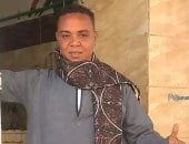 كانوا عائدين لقنا.. وفاة الضحية الـ  9  في حادث انقلاب ميكروباص بأسوان 