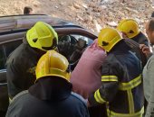 الحماية المدنية تساعد فى إنزال سيدة من عقار ونقلها للمستشفى بالمعادى