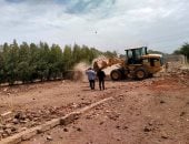 إزالة 20 حالة تعدي بالبناء المخالف بحملات في مدينة الطود.. صور