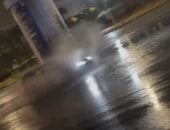 تراكمات للمياه بالطرق بسبب استمرار سقوط الأمطار 