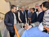 نائب وزير الصحة يزور مصابى حادث السادات للاطمئنان على حالتهم الصحية