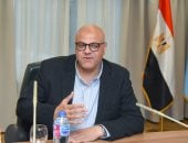 محافظ الإسكندرية يبحث ضبط الأسواق مع مسئولي الغرفة التجارية بالمحافظة