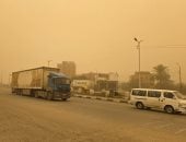 رغم حجب الرؤية.. انتظام حركة المرور على الطرق الرئيسية والفرعية للإسماعيلية «فيديو»