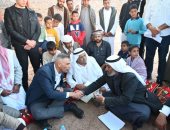 محافظ جنوب سيناء يستمع لمطالب ومشكلات أهالي وادى فيران 