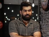 علي قاسم يرصد تحولات الفن السابع في كتاب سيرة السينما في مائة عام