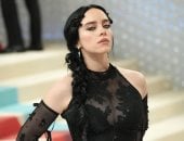 معاناة المشاهير مع الصحة النفسية.. حقيقة أم استعراض على السوشيال ميديا؟