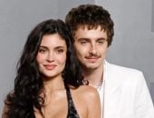 علاقات المشاهير.. حب حقيقي أم لعبة PR على السوشيال ميديا؟