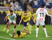 النصر ضد النجمة.. العالمي يتفوق 2 - 1 في شوط أول مثير (فيديو)