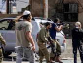 فلسطينيون يتصدون لهجوم مستوطنين في قصرة جنوب نابلس